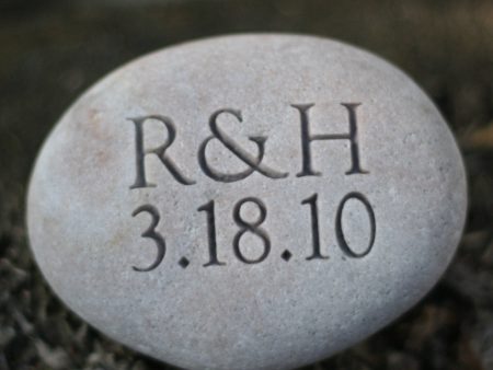 Oathing Stone - neo classic design - for wedding, anniversary or commitment by SJ-Engraving Online Sale