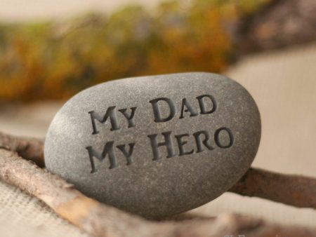 Hand carved gift for Daddy - My Dad My Hero - Gift for father Online