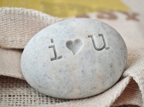 Ready Gift -  i Love u engraved on stone Discount