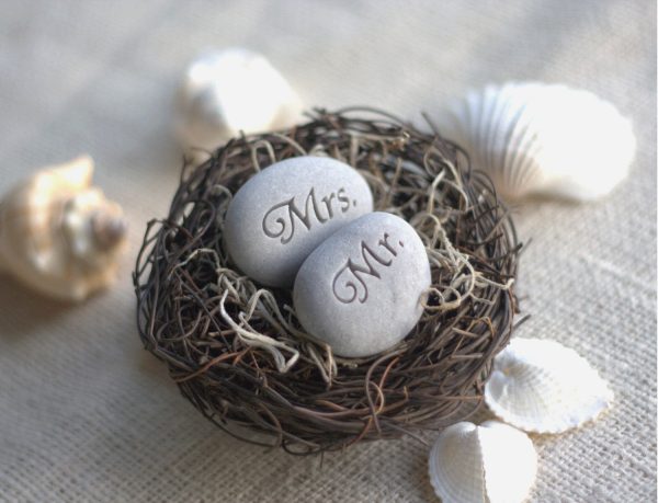 Mr. & Mrs. Bird Nest Cake Topper - Merry Pebble (TM) Collection by sjEngraving Sale